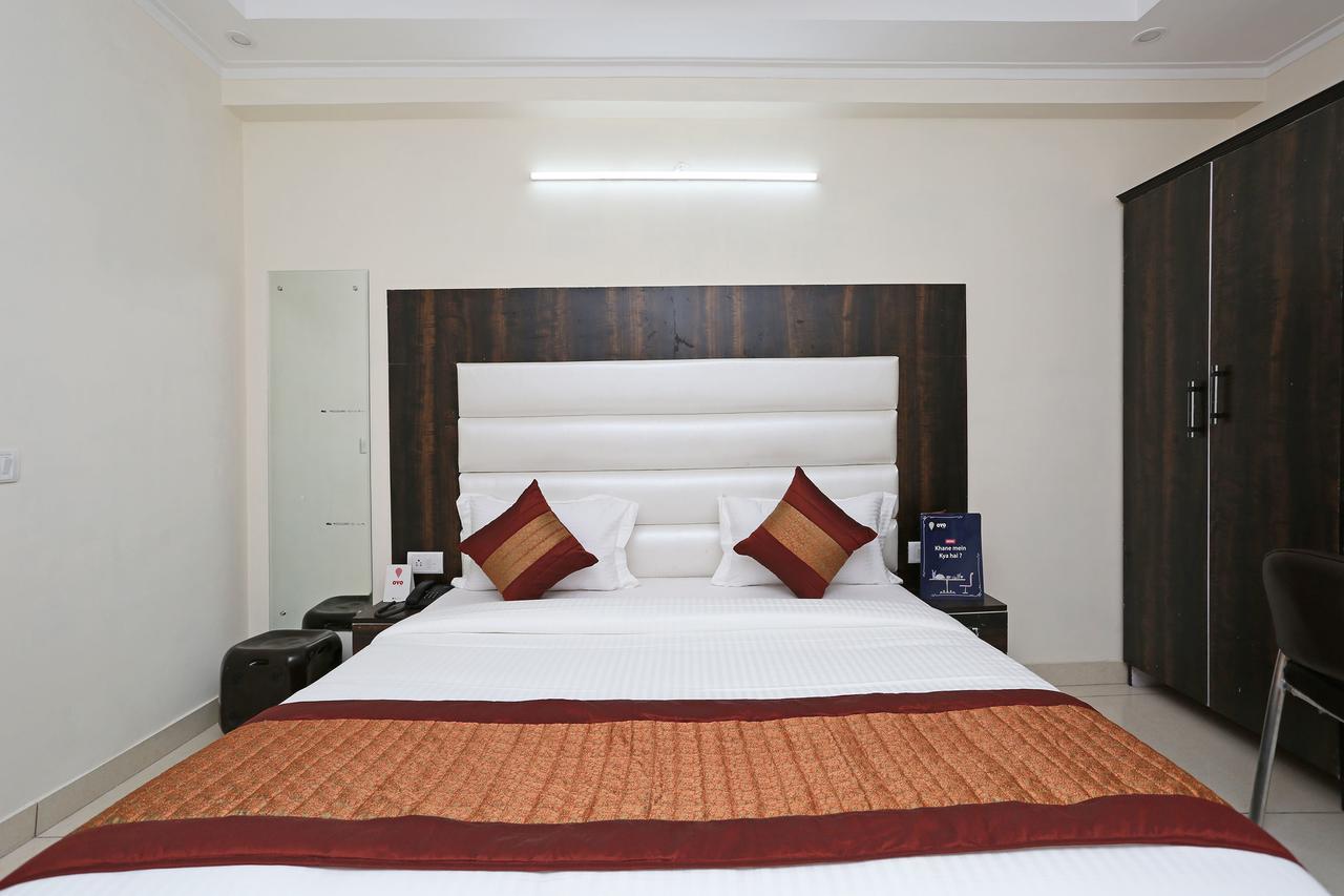 Oyo 9147 Hotel Aerostay ニューデリー エクステリア 写真