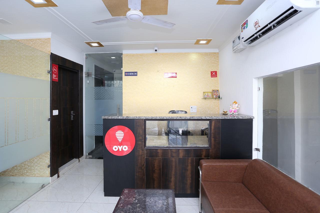 Oyo 9147 Hotel Aerostay ニューデリー エクステリア 写真
